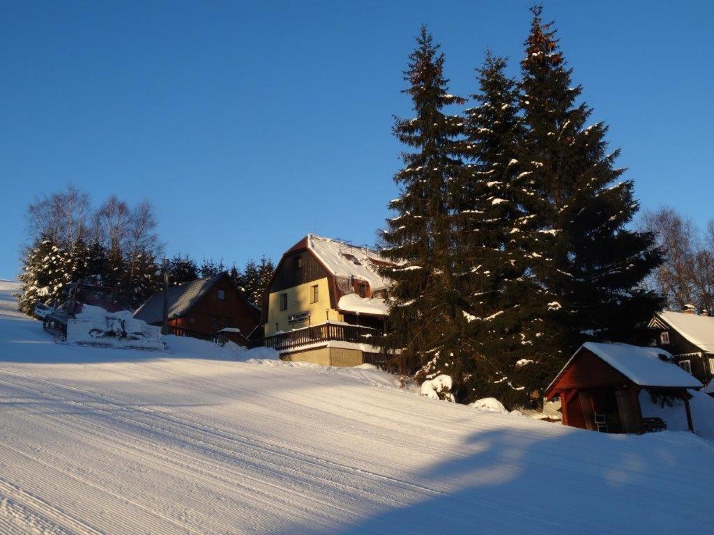 Horska Chata Hubert Bedřichov Exterior foto
