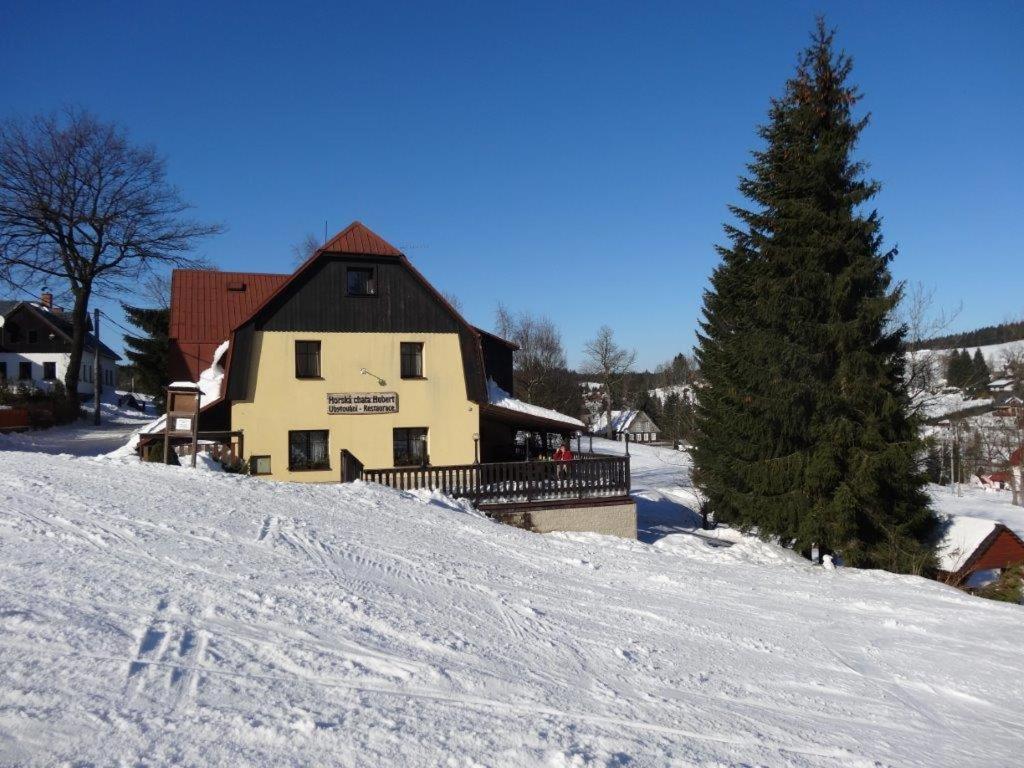 Horska Chata Hubert Bedřichov Exterior foto